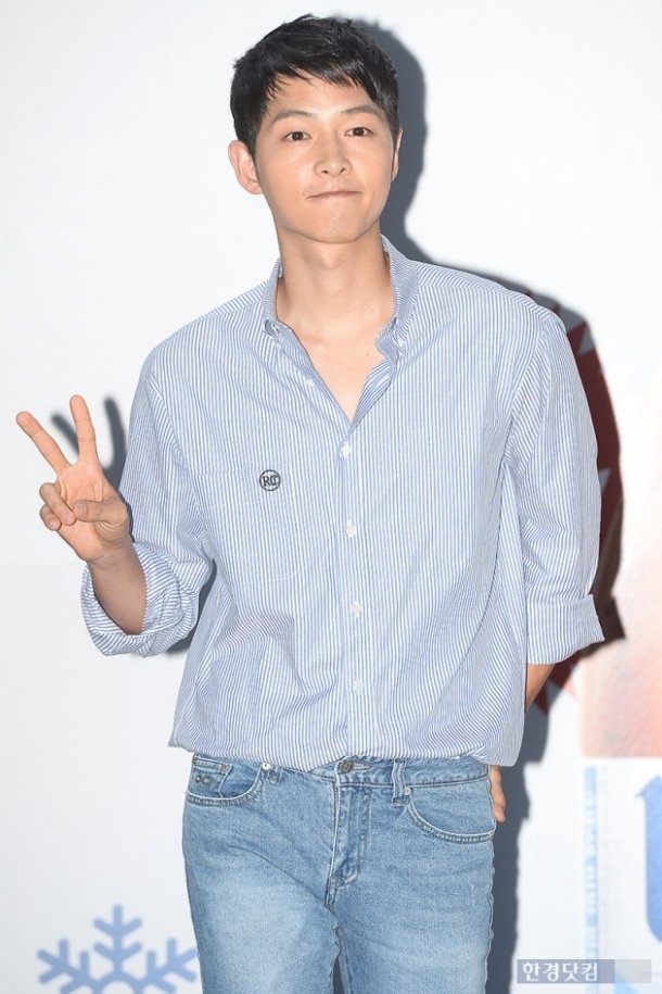 Song Joong Ki kem sac o su kien anh 2