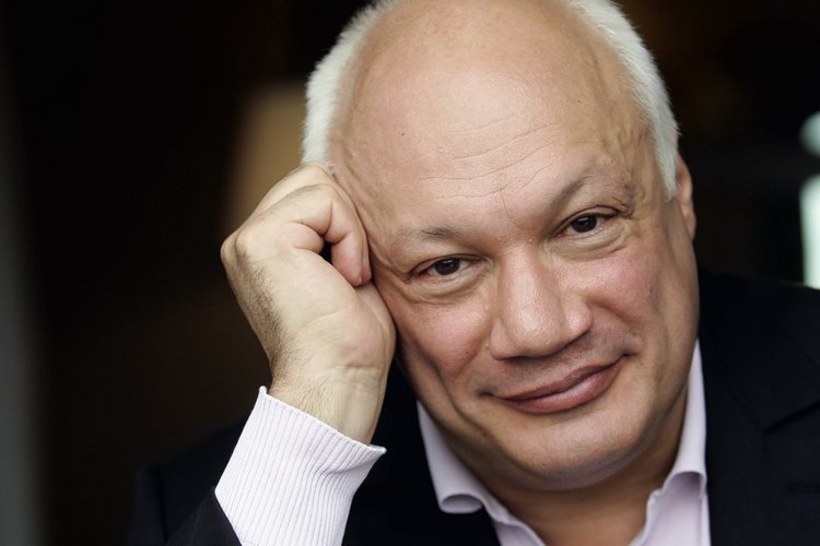 Một mối tình ở điện Élysée ảnh 2 Mot moi tinh o dien Elysee anh 2