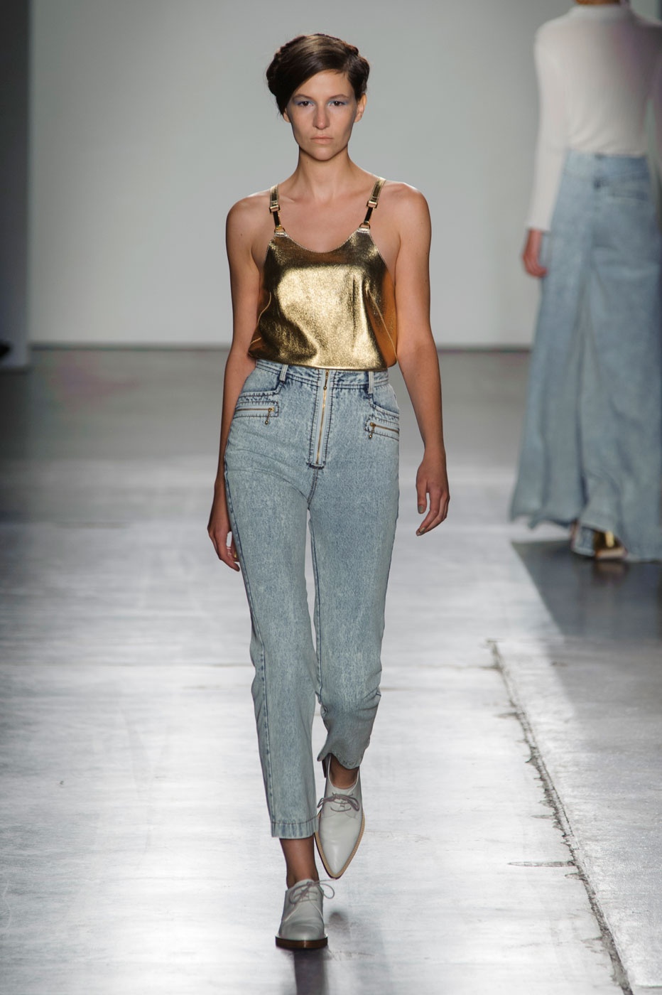 Nhung phong cach thoi trang 'que mua' dang hoc hoi anh 4