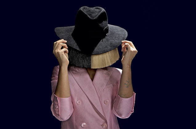 Sia ngoạn mục đánh bật “bản hit của thập kỷ” của Drake ảnh 1 Sia ngoan muc danh bat “ban hit cua thap ky” cua Drake anh 1