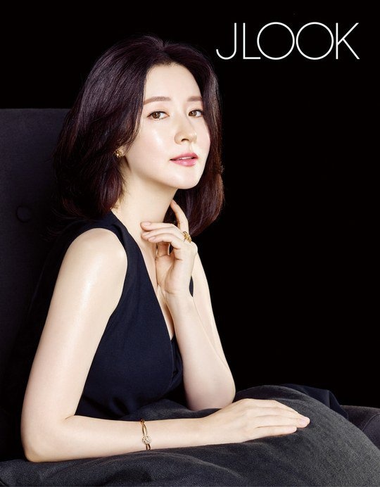Nhan sac man ma cua my nhan tu tuan Lee Young Ae anh 1