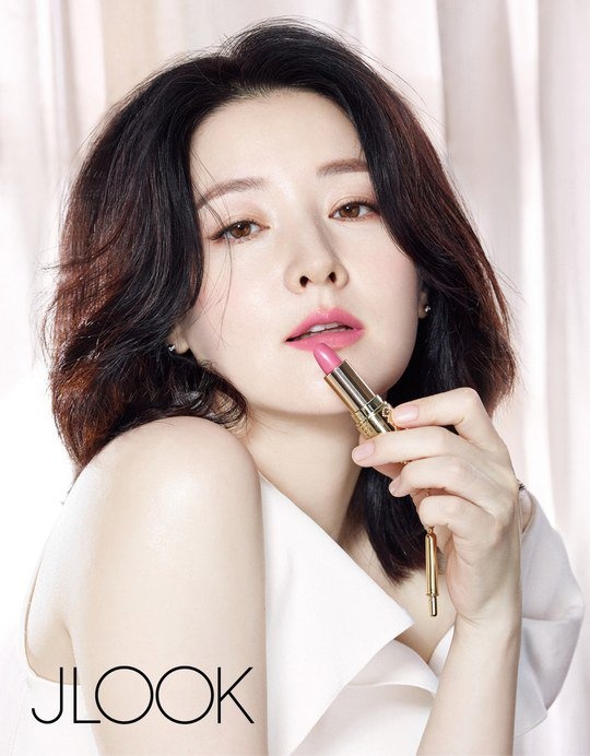 Nhan sac man ma cua my nhan tu tuan Lee Young Ae anh 3