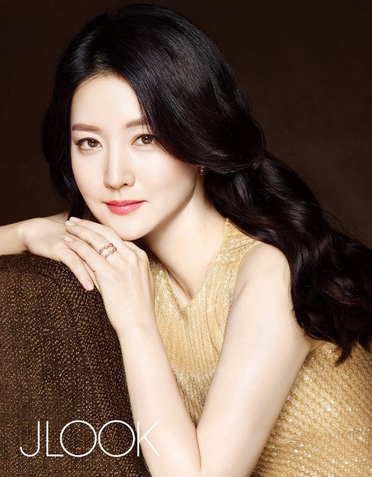 Nhan sac man ma cua my nhan tu tuan Lee Young Ae anh 4