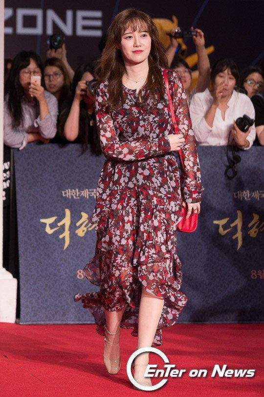 Kieu nu 'Vuon sao bang' rang ro hon sau dam cuoi bi mat anh 1