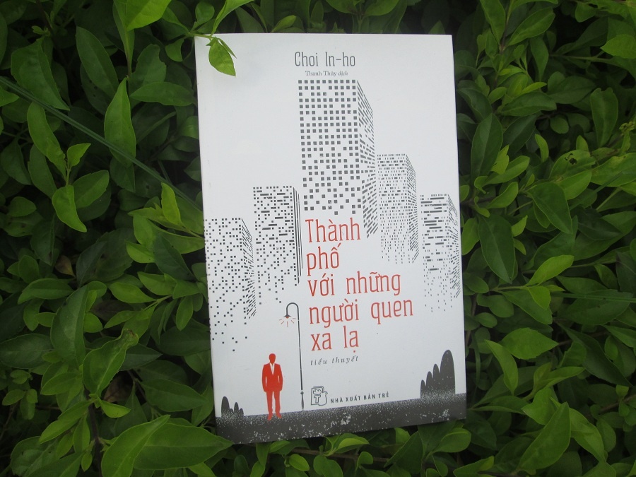 Thanh pho voi nhung nguoi quen xa la anh 1