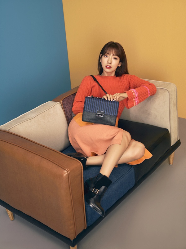 nhan sac cua Park Shin Hye anh 8