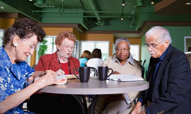 Khoa hoc chung minh doc sach nhieu giup song lau hon hinh anh