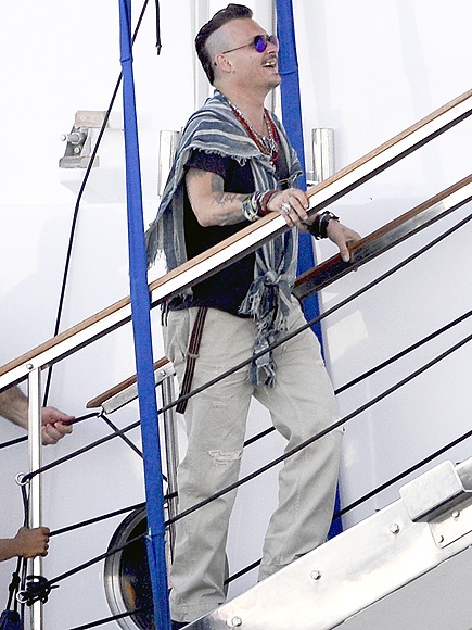 Vợ Johnny Depp không hợp tác trong buổi đối chất ảnh 2 Vo Johnny Depp khong hop tac trong buoi doi chat anh 2