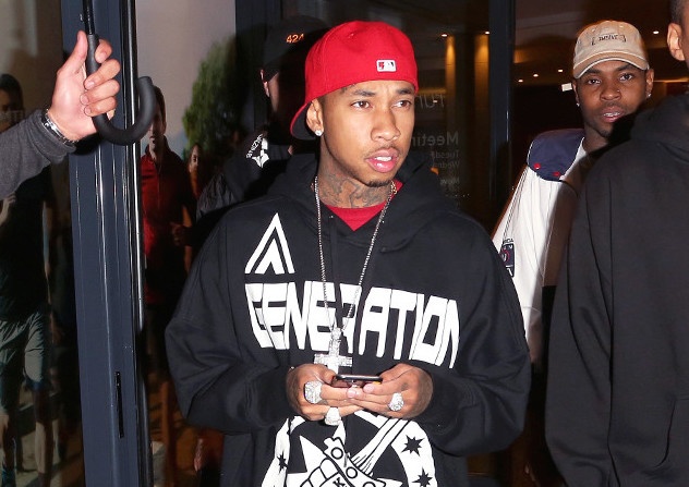 Nguoi yeu goc Viet cua Kylie Jenner bi ra lenh bat khan cap hinh anh