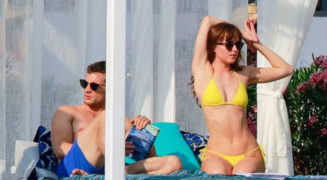 Sao '50 sac thai' ke chuyen dong phim sau vu khung bo hinh anh