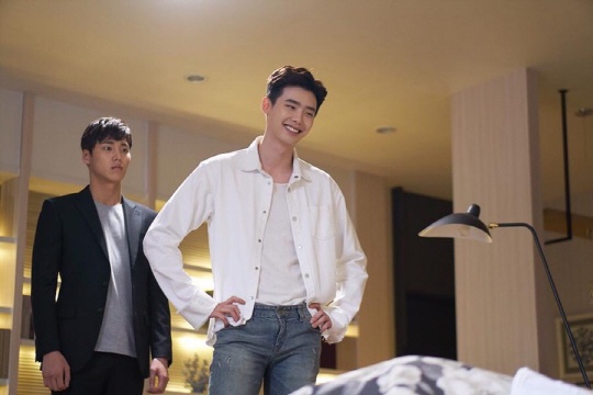 Thoi trang cua Lee Jong Suk anh 8