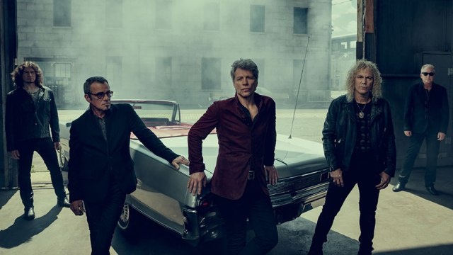 Huyen thoai Bon Jovi tro lai voi MV nhu phim bom tan hinh anh