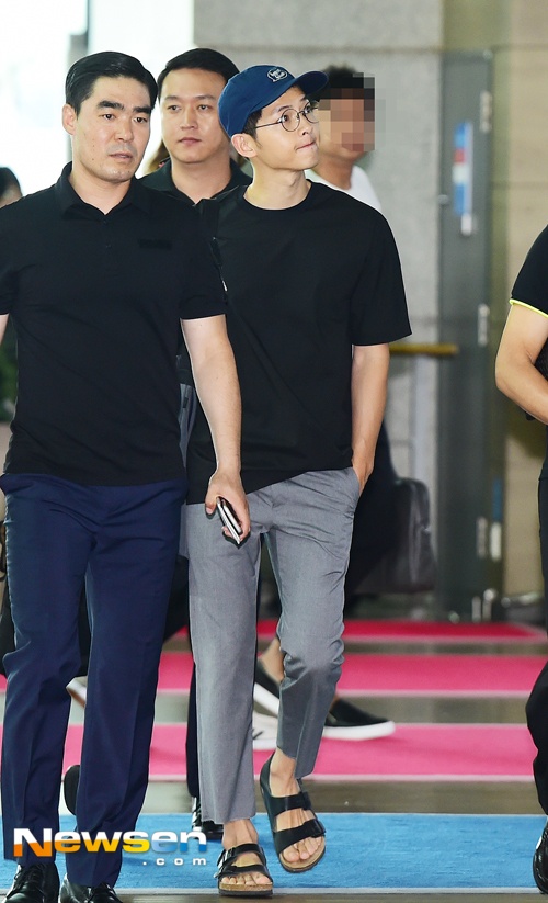 Song Joong Ki lo chieu cao anh 2