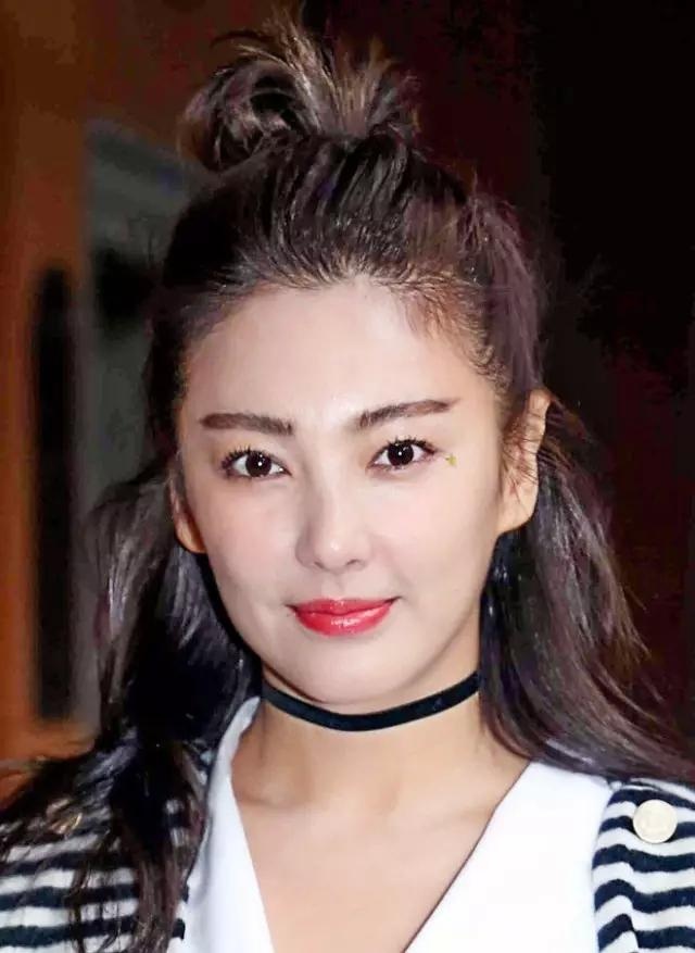 Kieu toc cua my nhan Hoa ngu anh 7