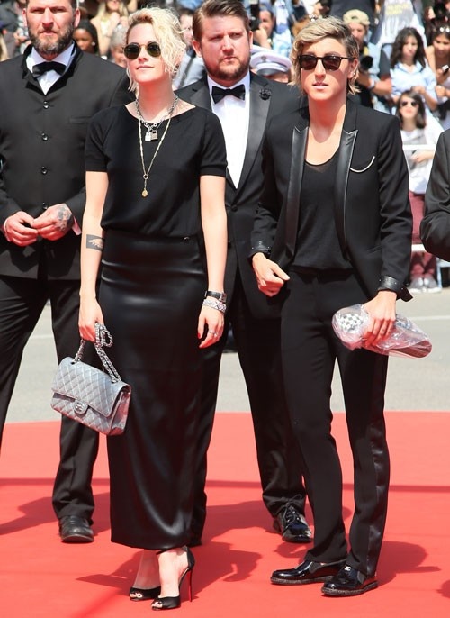 Kristen Stewart: ‘quan he voi Robert Pattinson bi bien thanh hang hoa’ anh 2