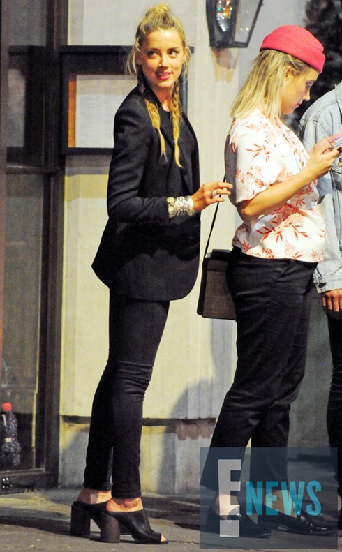 Amber Heard vui ve tiec tung sau khi chia tay Johnny Depp anh 1