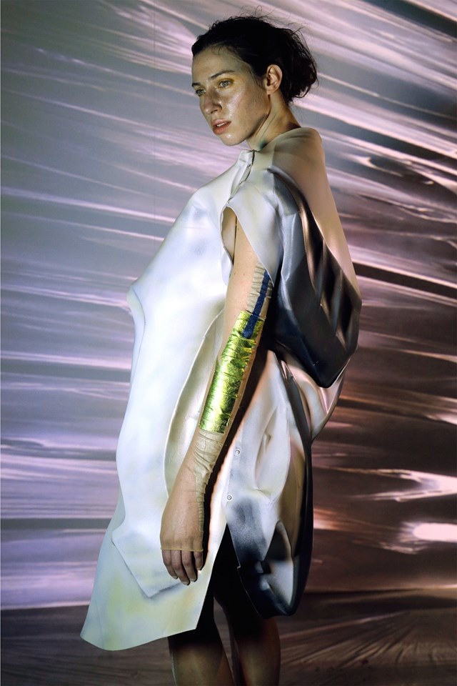 Khi quan ao duoc lam tu…vo xe may anh 8