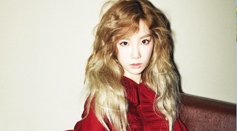 Truong nhom SNSD lam cong chua toc vang tren tap chi hinh anh