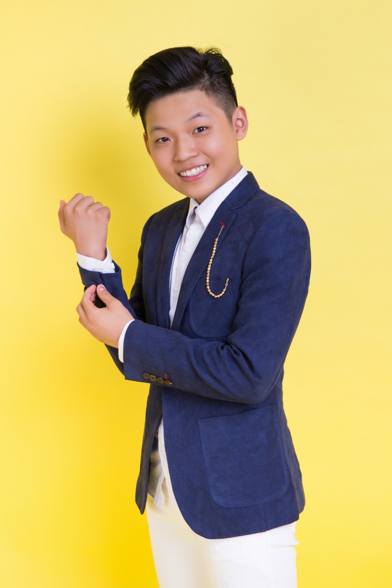 Mai Chí Công hát Hướng dương cổ tích ảnh 1 Mai Chi Cong hat Huong duong co tich anh 1