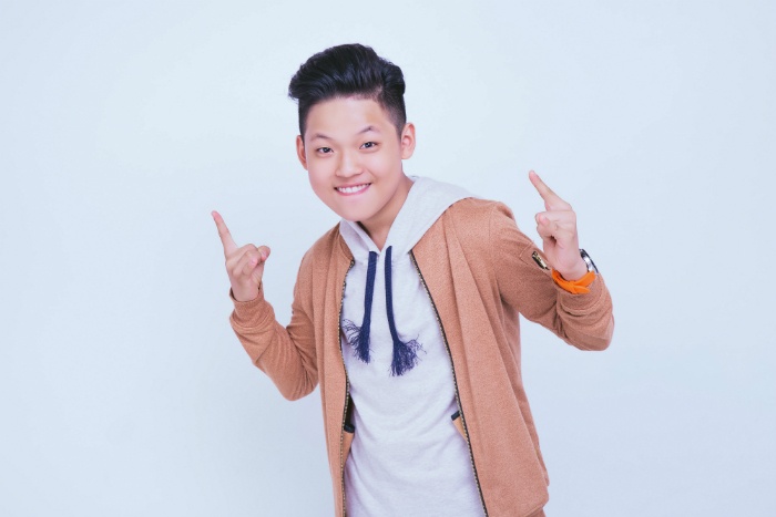 Ca khuc Huong duong co tich - Mai Chi Cong hinh anh