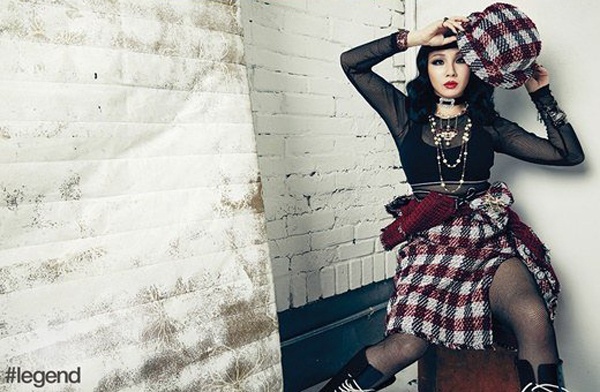 CL gay soc tren tap chi anh 2