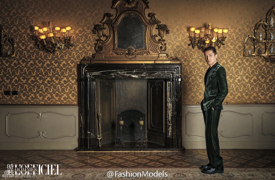 Ho Ca tren tap chi anh 8