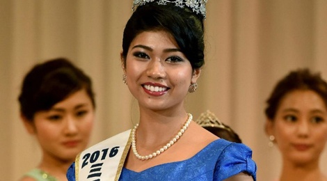 Tan hoa hau Nhat phan bac khi bi chi trich hinh anh