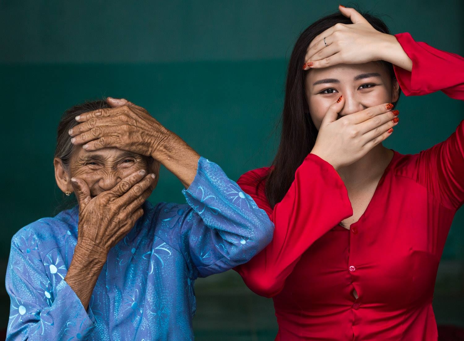 Van Mai Huong duoi ong kinh nhiep anh gia nguoi Phap anh 2