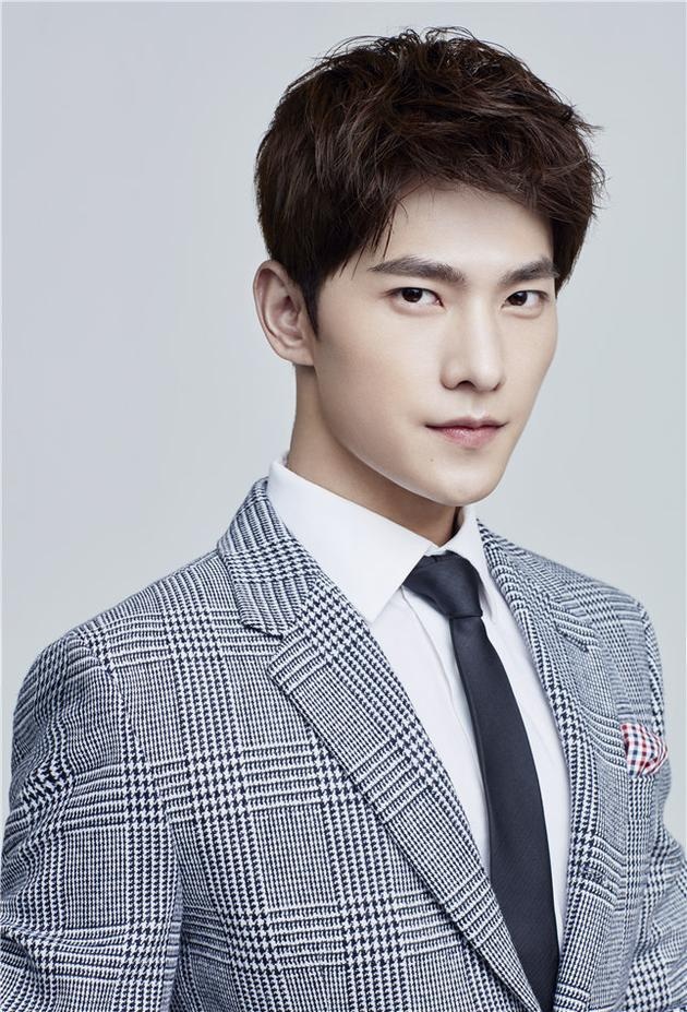 My nam ‘Yeu em tu cai nhin dau tien' anh 8