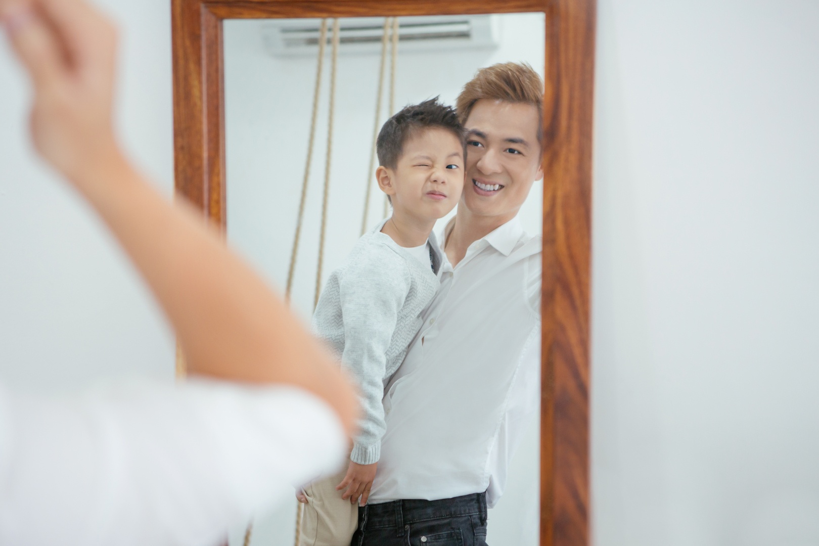 Bo anh tro lai truong cua gia dinh Dang Khoi anh 2