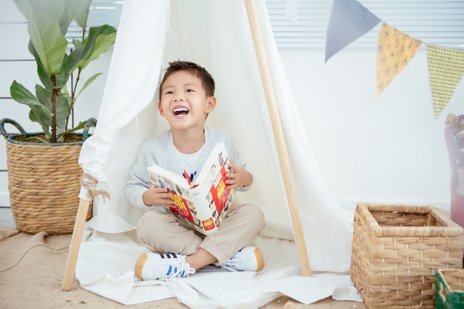 Bo anh tro lai truong cua gia dinh Dang Khoi anh 7