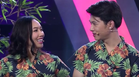 Dieu Nhi to tinh voi ban trai kem tuoi tren truyen hinh hinh anh