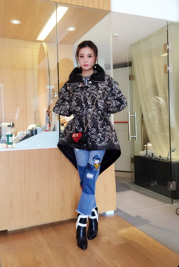 Trieu Vy mac xau anh 12