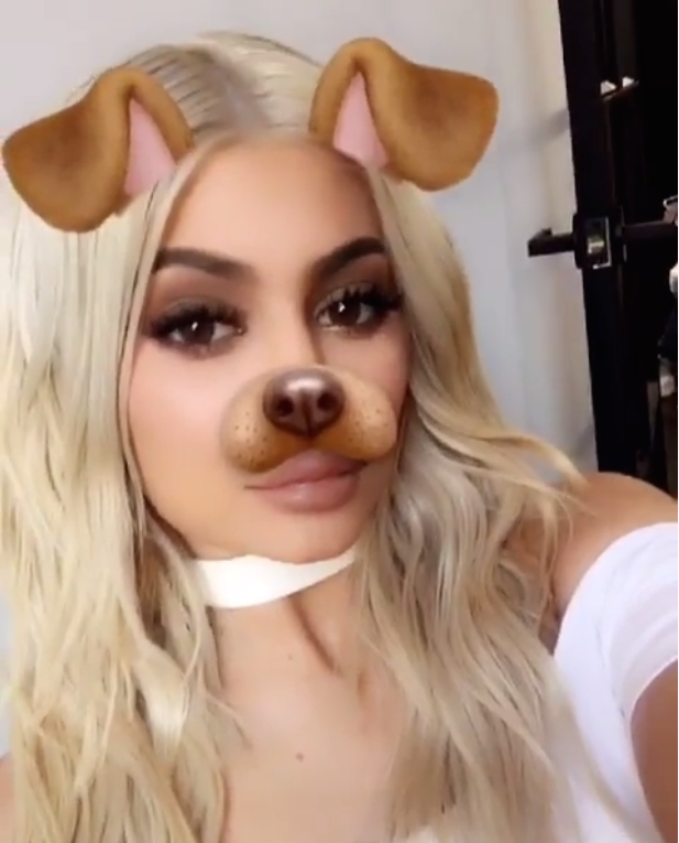 NYFW: Bo loc cua Snapchat buoc ra doi thuc anh 3