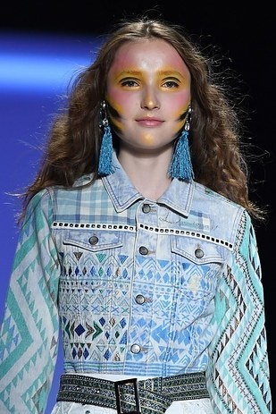 NYFW: Bo loc cua Snapchat buoc ra doi thuc anh 7