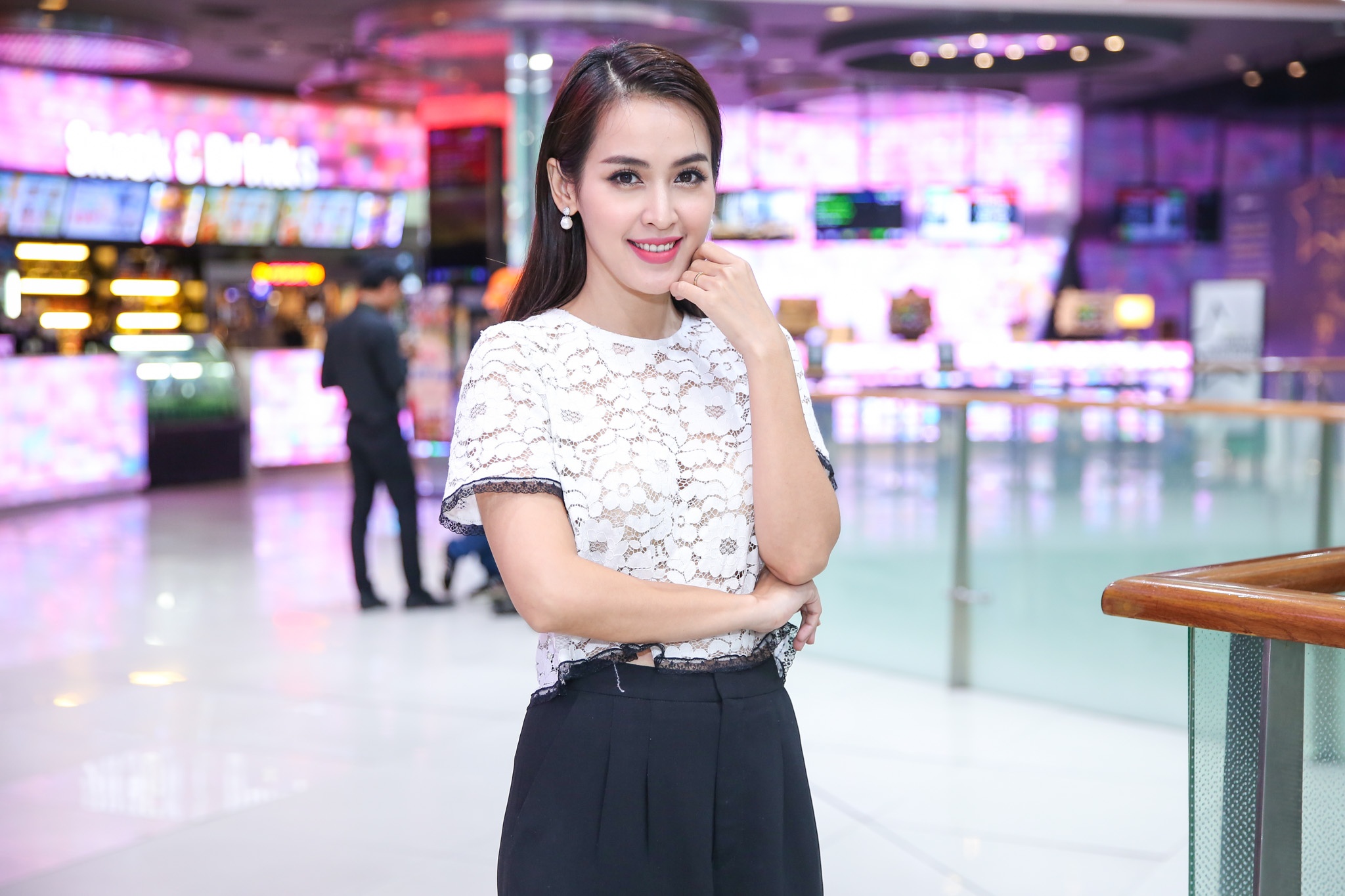 Tra My Idol ra mat MV Let Me Feel Your Love Tonight anh 10