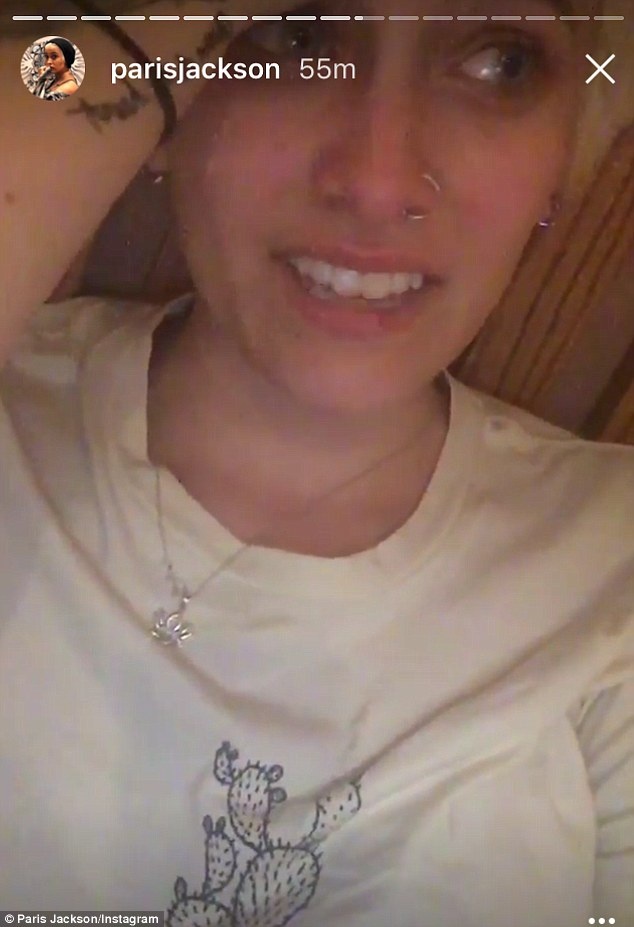 Con gai Michael Jackson khoc loc anh 2