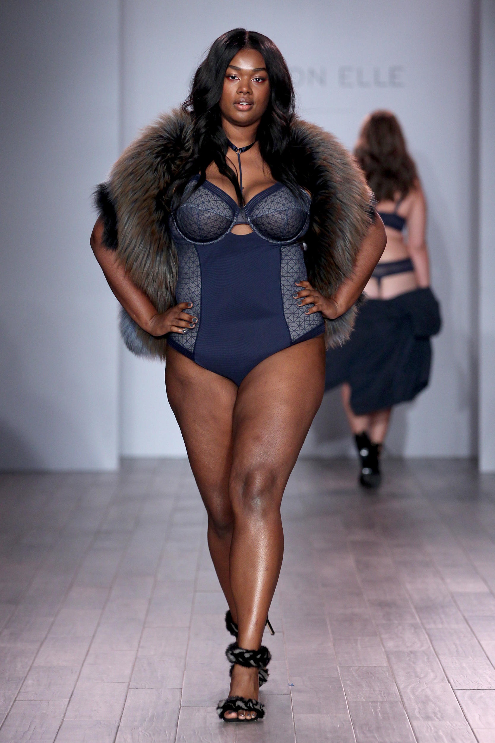 Loat mau beo bikini do bo san catwalk NYFW anh 7