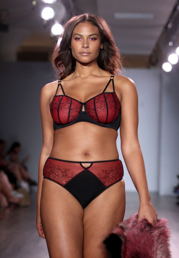Loat mau beo bikini do bo san catwalk NYFW anh 2