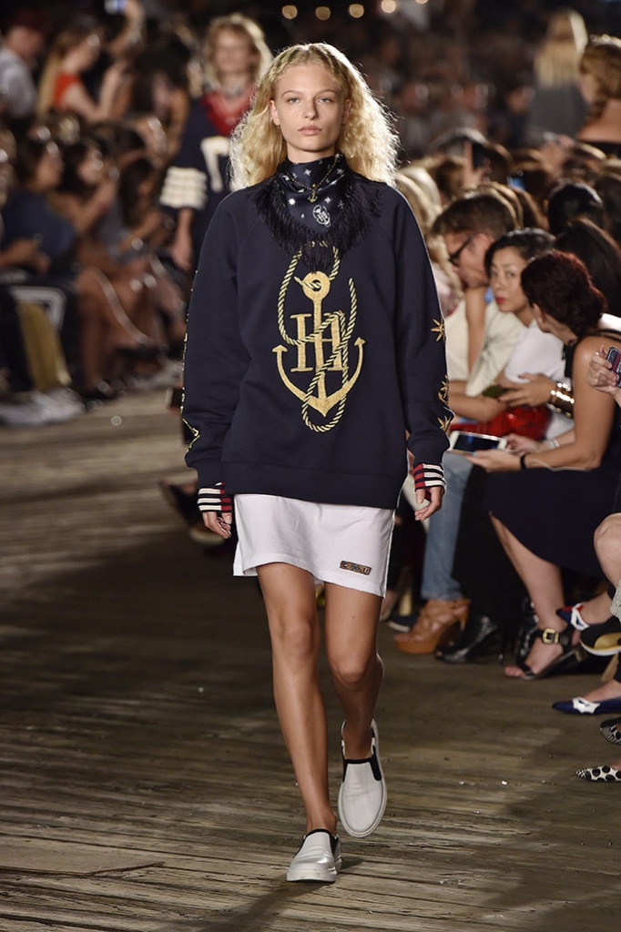 5 mau giay duoc ua chuong tai NYFW anh 4