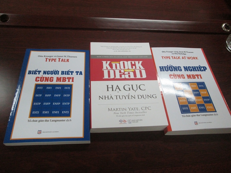 Sach huong nghiep cho tan sinh vien anh 3