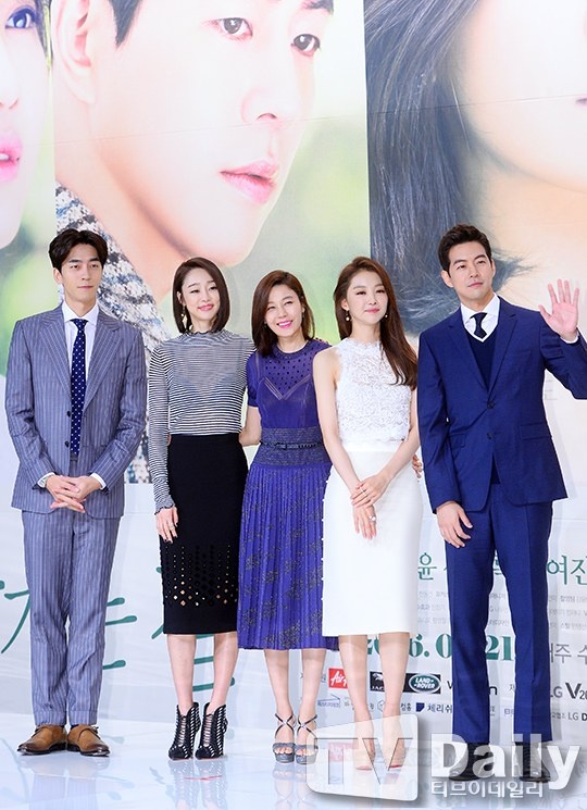 Kim Ha Neul phai long &lsquo;ong chong quoc dan&rsquo; anh 1