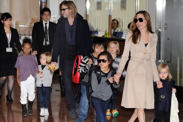 Brad Pitt: Angelina đã đặt các con vào thế nguy hiểm ảnh 1 Brad Pitt: Angelina da dat cac con vao the nguy hiem anh 1