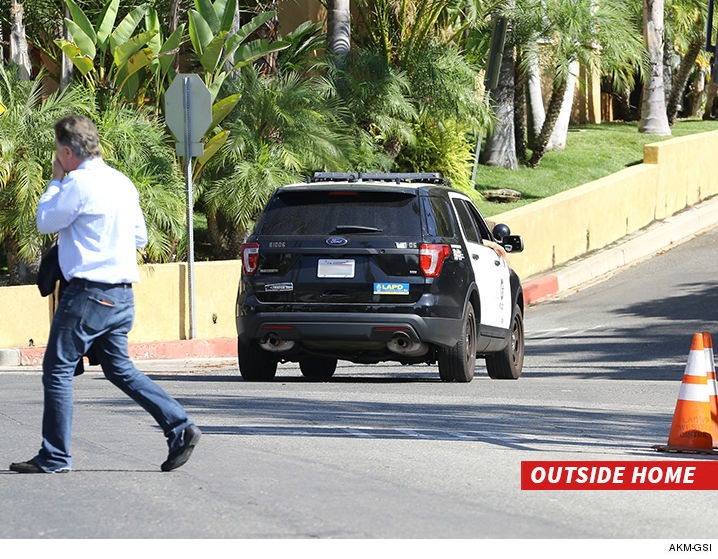 Brad Pitt: Angelina đã đặt các con vào thế nguy hiểm ảnh 4 Brad Pitt: Angelina da dat cac con vao the nguy hiem anh 4