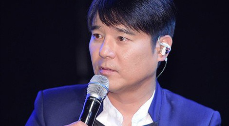 Sao ‘Tinh duc la chuyen nho’ hen ho kieu nu kem 18 tuoi hinh anh