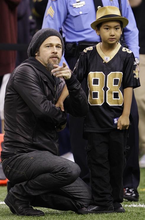 Brad Pitt và con nuôi Maddox ảnh 3 Brad Pitt va con nuoi Maddox anh 3