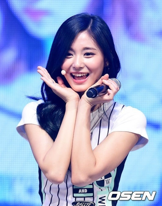 Tử Du (Twice) giúp Hàn Quốc tăng khách du lịch  ảnh 1 Tu Du (Twice) giup Han Quoc tang khach du lich anh 1