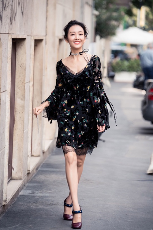 thoi trang cua sao Hoa ngu anh 12