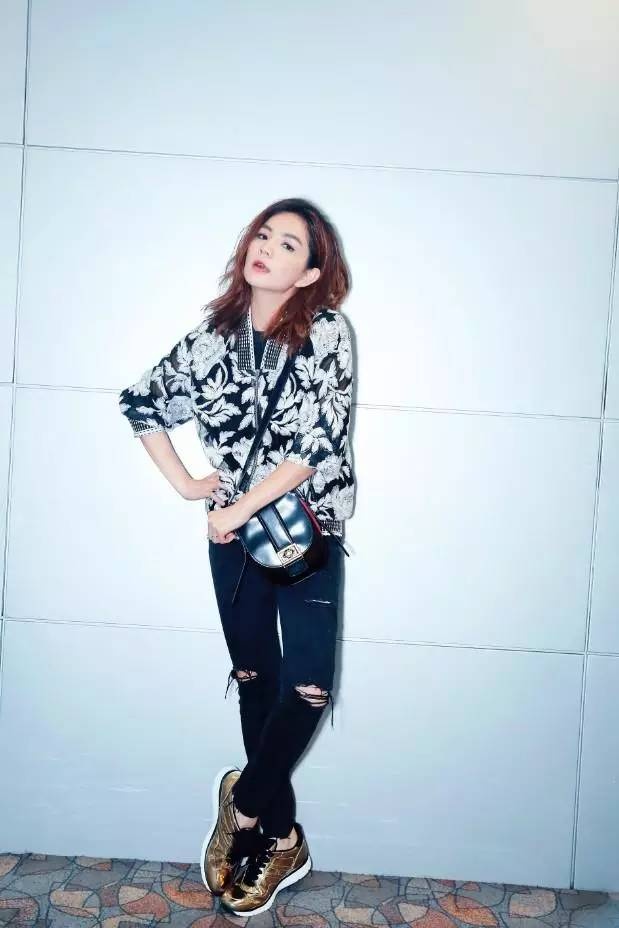 thoi trang cua sao Hoa ngu anh 10