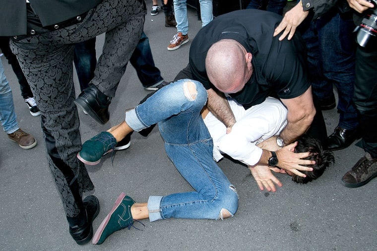 Kim Kardashian bi phong vien sam so anh 5